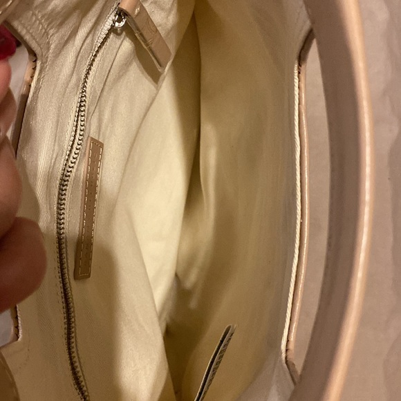 Banana Republic Plaid handbag - Picture 3 of 5